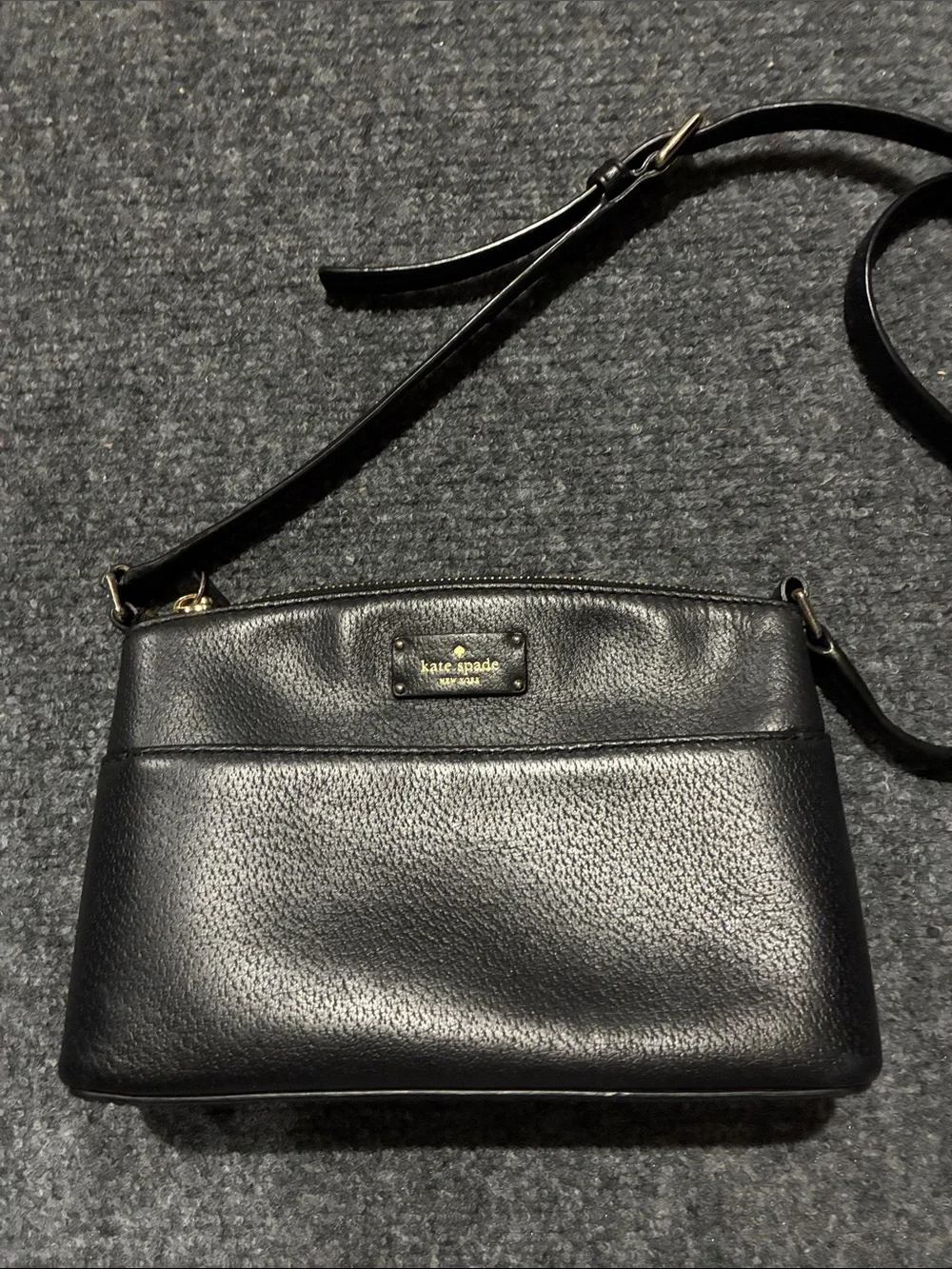 👜 Kate Spade Black Pebbled Leather Crossbody Bag